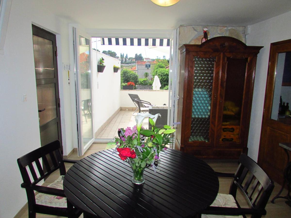 פוסטיר Apartment Pjaca מראה חיצוני תמונה
